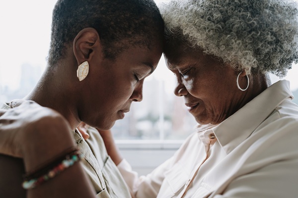 6 Things Never to Say to a Grieving Person And 3 Things to Absolutely Do [post thumbnail]